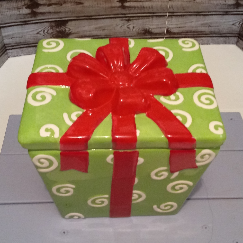 "Sale" Home Decor Xmas Decanter